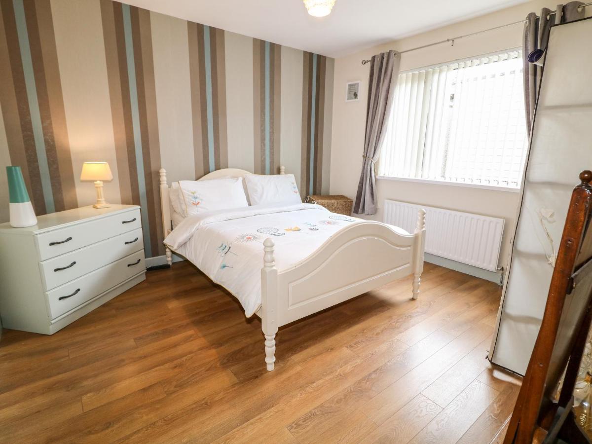 Hazel Cottage Portrush Luaran gambar