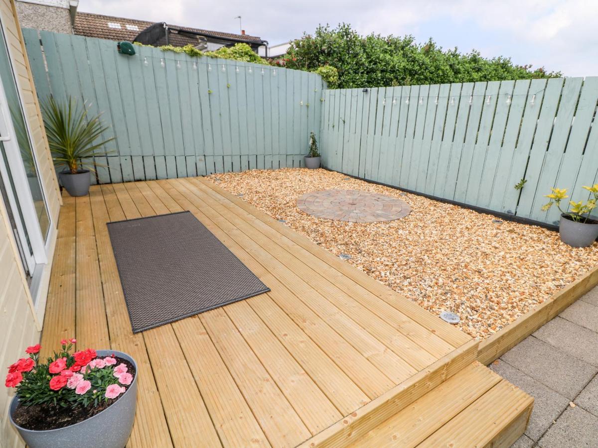 Hazel Cottage Portrush Luaran gambar